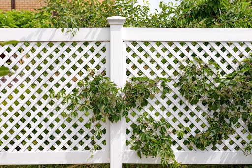 jacksonville vinyl fence builder