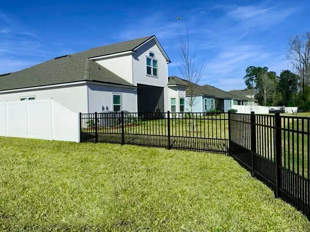 jacksonville residential fence installation contractor